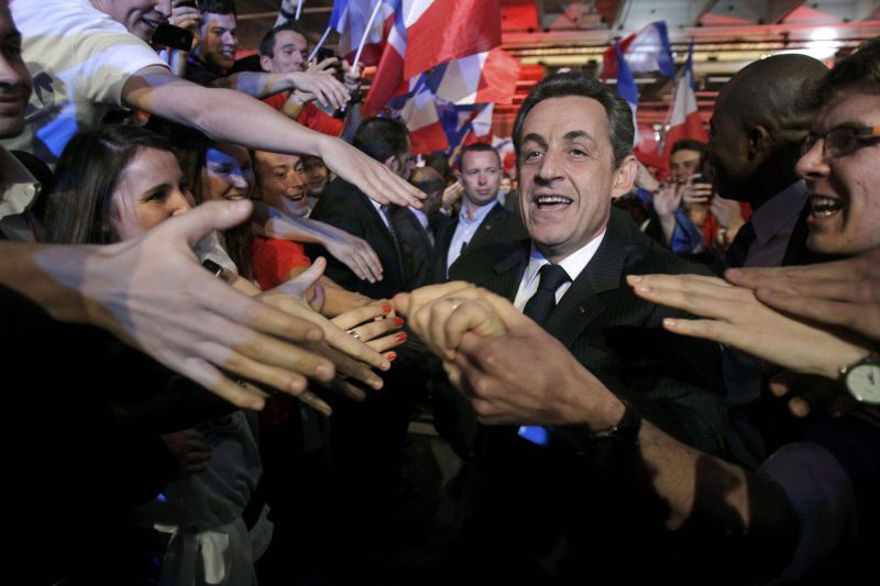 Sarkozy așteaptă votul electoratului de extremă dreapta: Franța are prea mulți imigranți