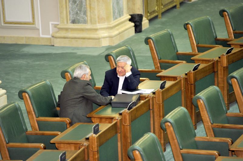 Tratatul privind stabilitatea monetară a UE, votat de Senat