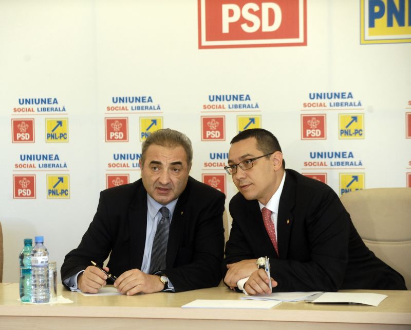 Victor Ponta spune că va lua banii de la primarii PDL şi îi va da la pensionari şi bugetari