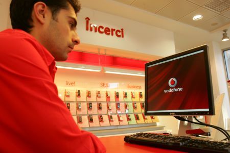 Vodafone a pierdut 1,25 milioane de clienţi în ultimul an