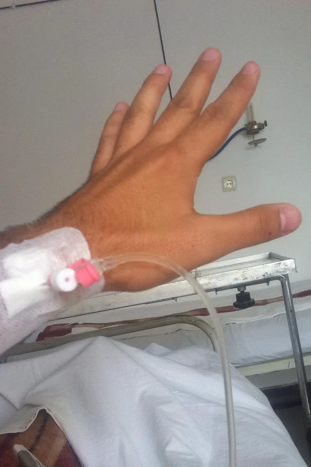 Daniel Buzdugan, internat în spital cu perfuzii | FOTO