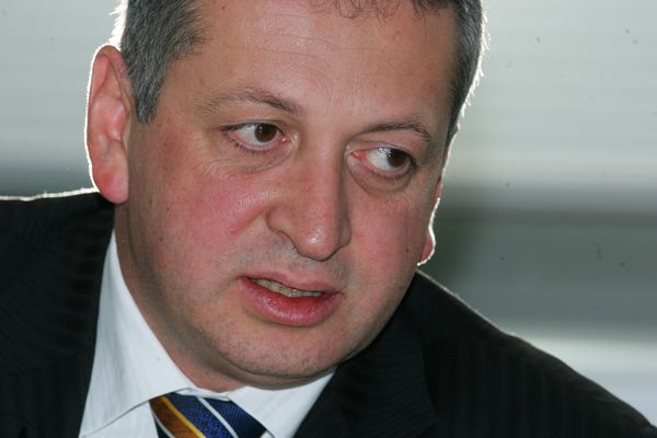 Deputatul PNL, Relu Fenechiu, este acuzat de 46 de infracţiuni de corupţie în afacerea "Transformatorul"