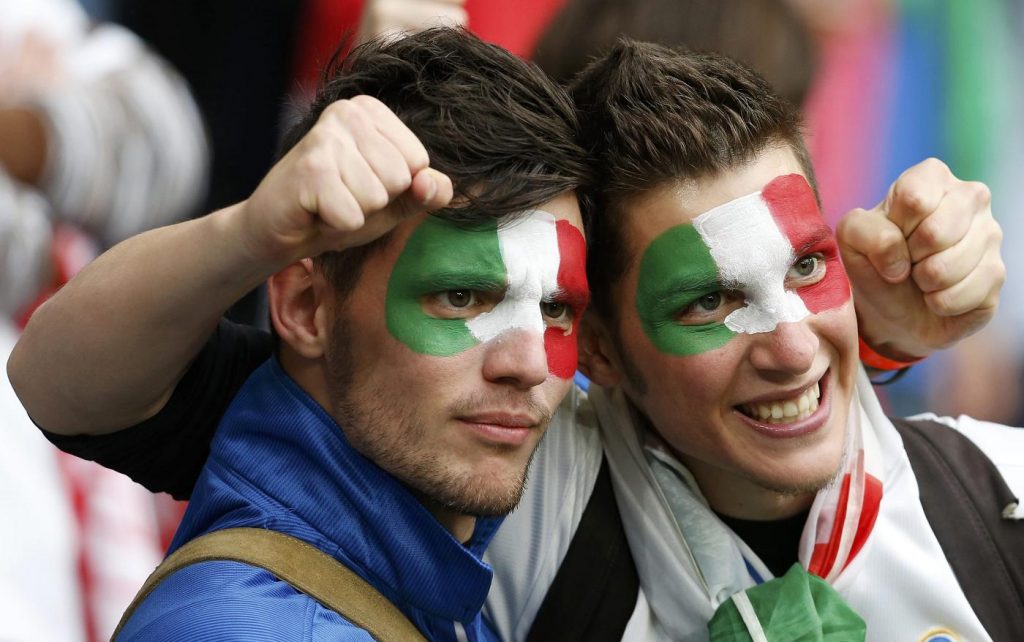 EURO 2012: Italia şi Spania merg în "sferturi". Finalul dramatic al unui meci pe care toată lumea îl vedea blat