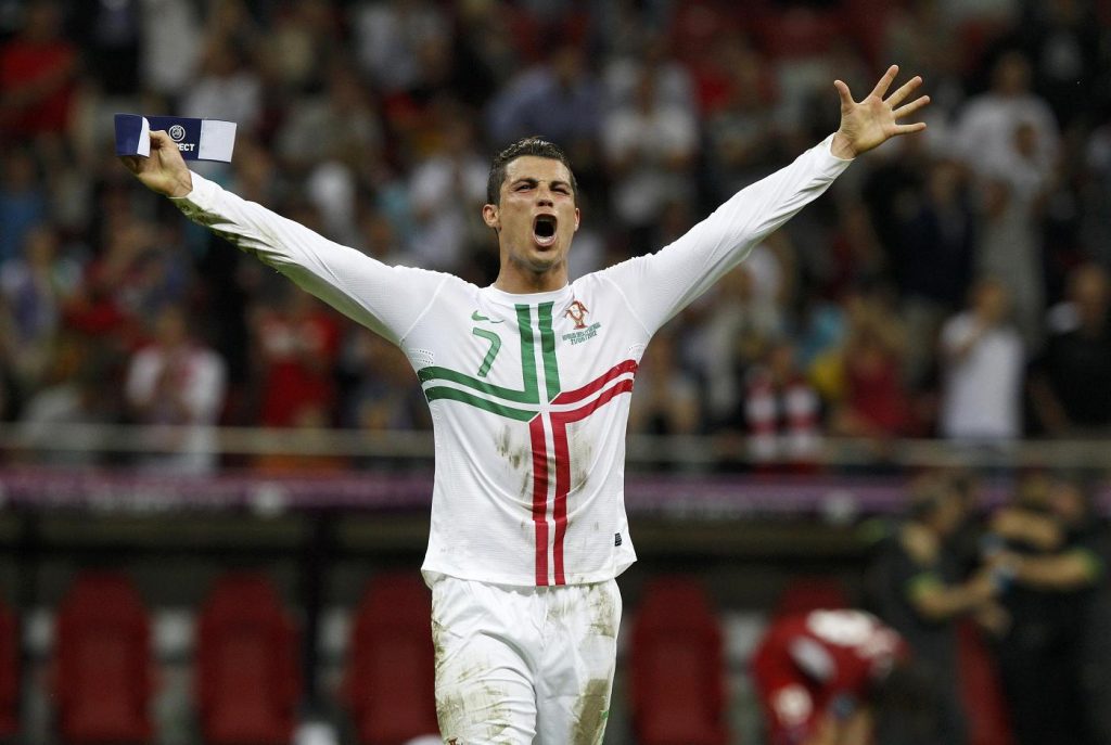 EURO 2012: Ronaldo, după meciul cu Cehia: "Vrem zâmbete largi şi muzică bună"