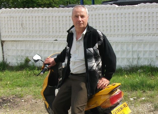 Gafe de poliţist. Conducătorul unui motoscuter, amendat că nu purta centură