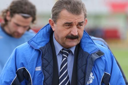 News Alert. A murit unul dintre cei mai iubiți antrenori din fotbalul românesc