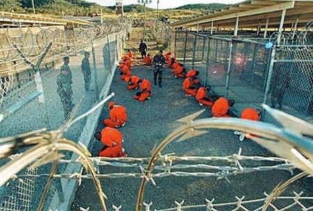 Presupusul organizator al atacurilor de la 11 septembrie, torturat la Guantanamo, cere anchetă ONU