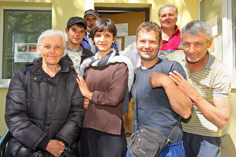 CAMPANIE EROII EVZ. Elena, îngerul păzitor al homleşilor din Bucureşti: "Mergeam în canale şi gravidă în luna a 7-a"