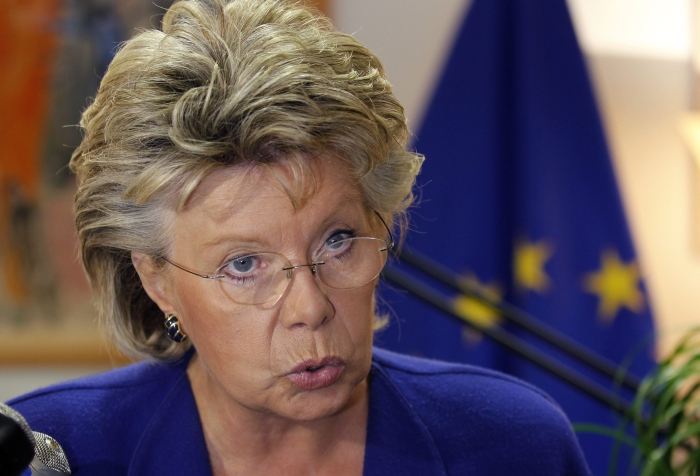 Comisarul european pe Justiţie, Viviane Reding, reacţionează: "Sunt profund îngrijorată"