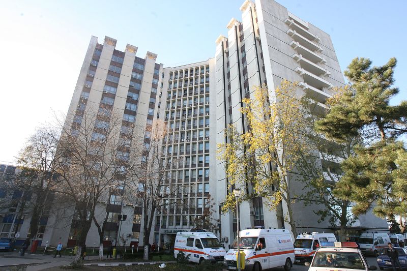 CU URNA PRIN SPITAL. Cum au votat bolnavii de la Spitalul Universitar din Bucureşti