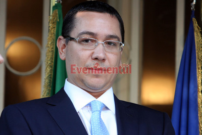 Decizie oficială CNE: Ponta NU a plagiat, a respectat regulile din 2003. Profesor: "E o aberaţie!"