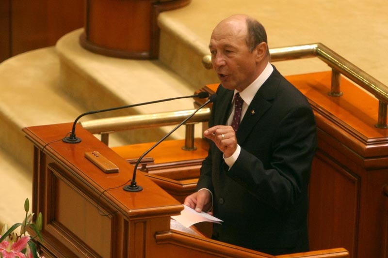 Der Spiegel: suspendarea lui Traian Băsescu, o înscenare umilitoare