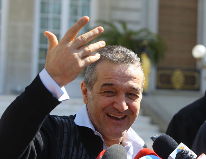 Europa, scandalizată de ieşirile lui Gigi Becali