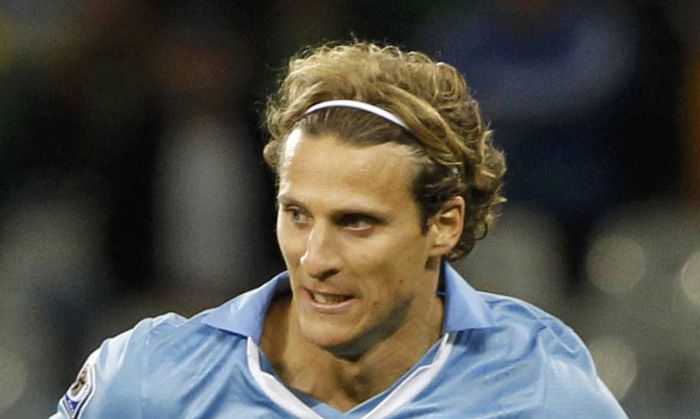 Forlan lasă Interul pentru Internacional Porto Alegre