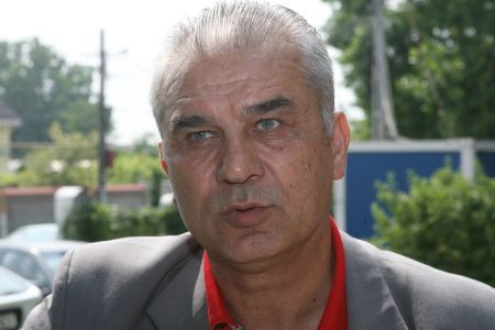 Iordănescu, despre tricourile Stelei: "Parcă ne-am întors în timp"