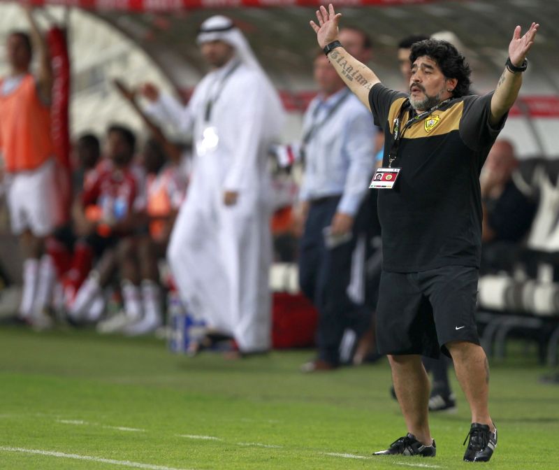 Maradona vrea 17 milioane de euro de la arabi