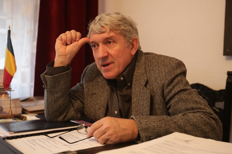 Mircea Diaconu, faţă în faţă cu anchetatorii