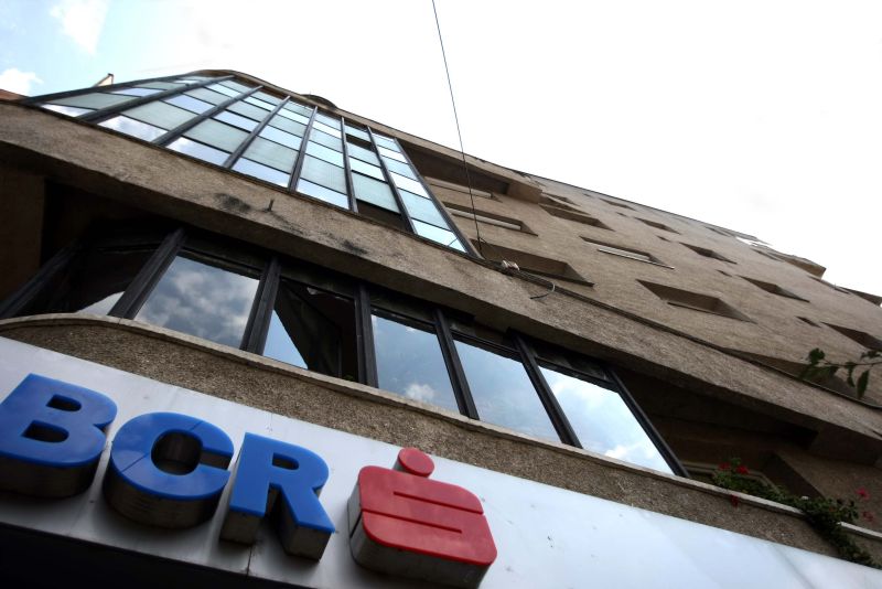 Pierdere de 124 de milioane euro pentru BCR: Un sfert din credite sunt neperformante