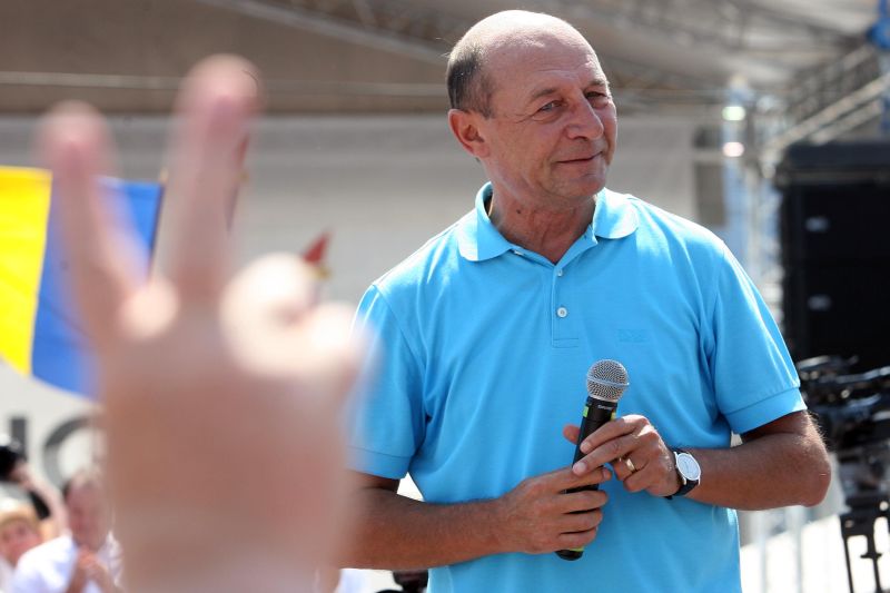 Traian Băsescu despre plagiatul lui Ponta: "Cum s-or simţi copiii care au picat Bacalaureatul?"