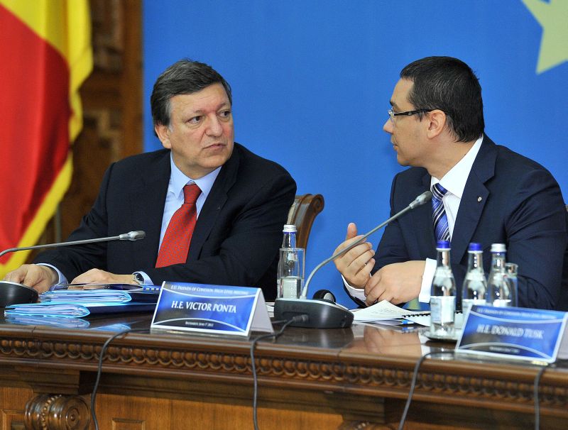 Victor Ponta va prezenta miercuri, în faţa Parlamentului, răspunsul la cele 11 întrebări ale CE