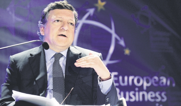 Barroso solicită Guvernului să transmită "fără întârziere" listele electorale la CCR