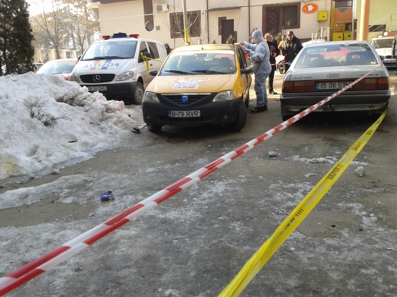 Doi tineri au fost arestaţi pentru că au ucis un taximetrist