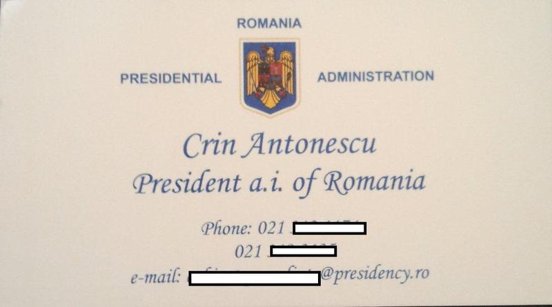 Mândrie: Crin Antonescu şi-a făcut cărţi de vizită cu "preşedinte interimar" | FOTO