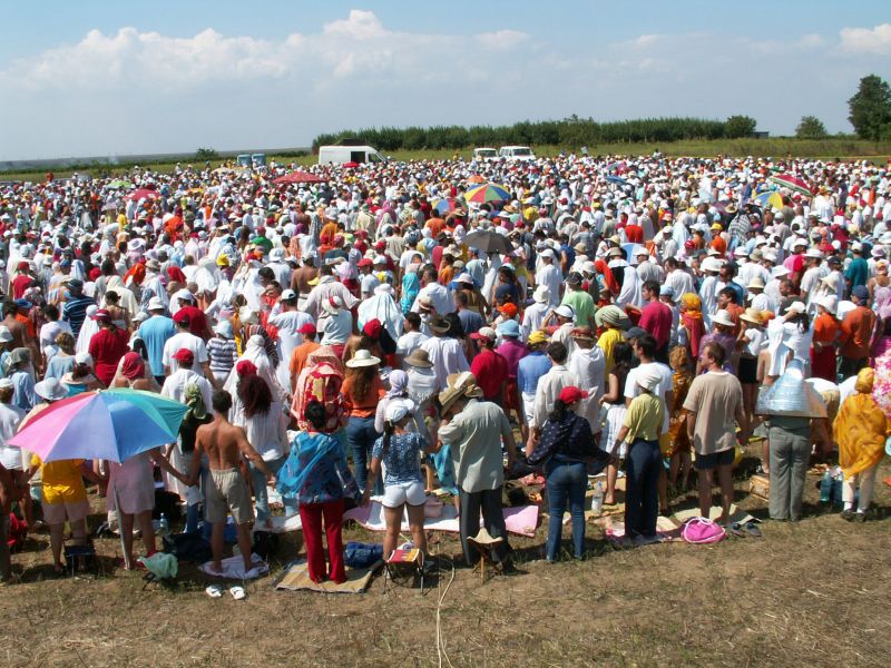 Mii de yoghini au participat la spirala MISA de la Costineşti