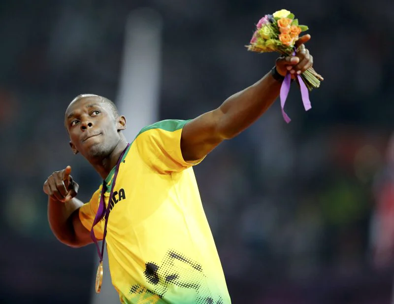 Usain Bolt îl copiază pe Carl Lewis