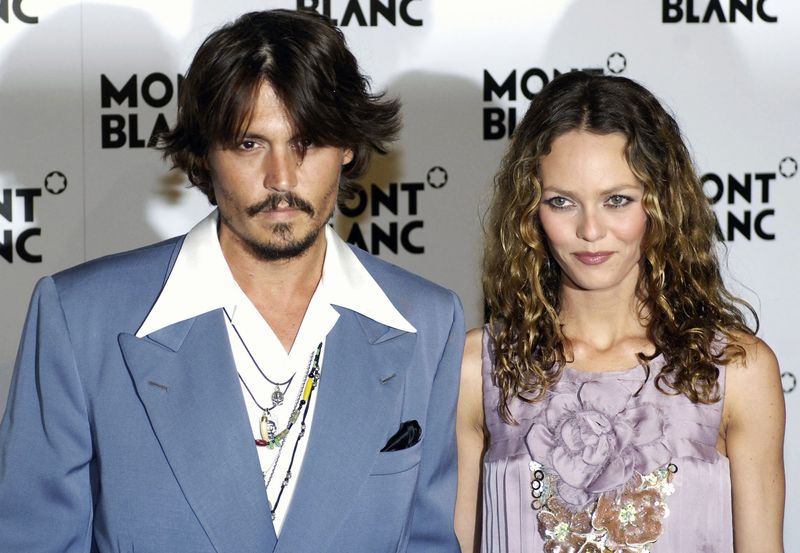 Vanessa Paradis despre relaţia cu Johnny Depp: "NU AM O REŢETĂ PENTRU FERICIRE"