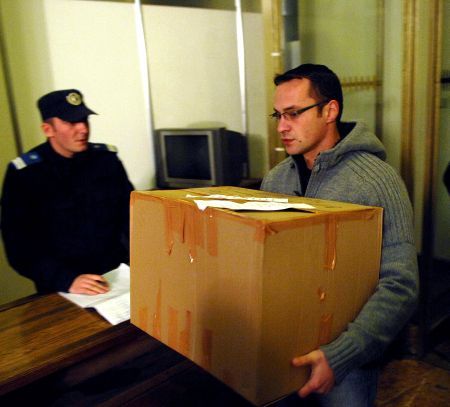 Verifică dacă s-a votat de pe CNP-ul tău!