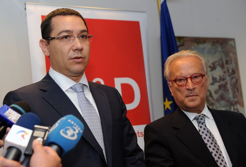 VEZI ce vrea să facă Victor Ponta cu românii din străinătate