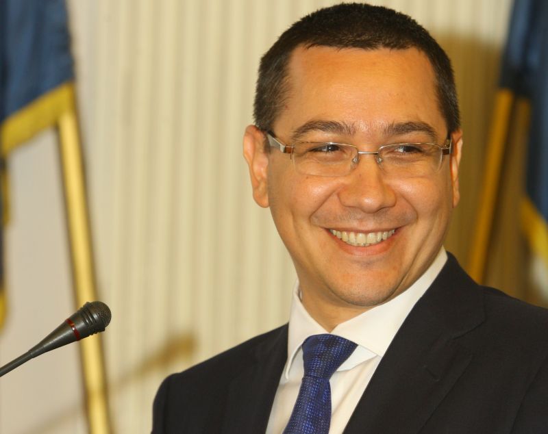 Victor Ponta, tras de urechi de Crin Antonescu