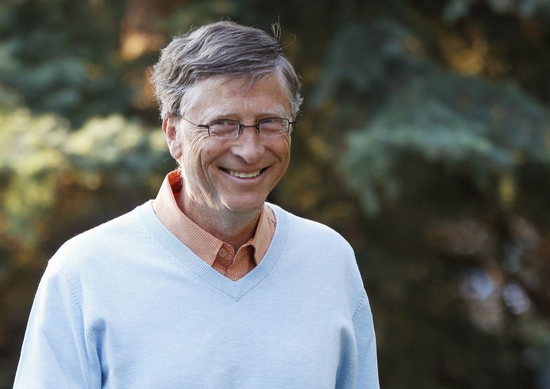 Bill Gates rămâne cel mai bogat american. Mark Zuckerberg se prăbuşeşte