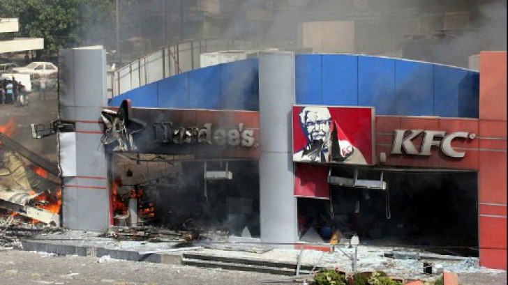 După ambasade, musulmanii atacă şi restaurante KFC