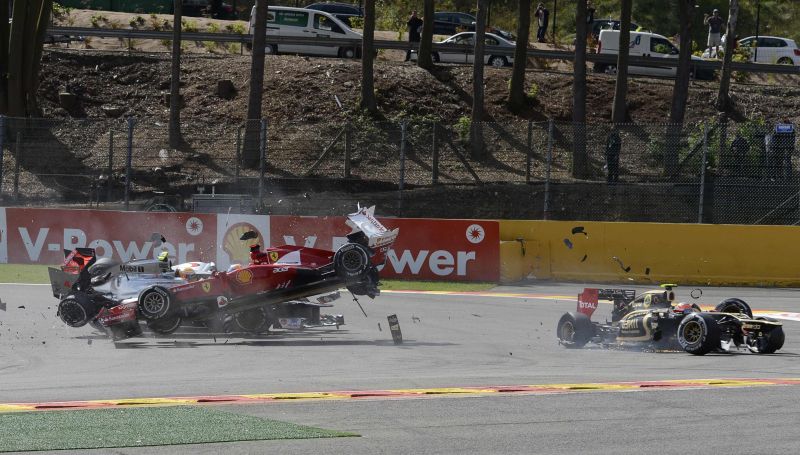 Formula 1. Romain Grosjean, suspendat o cursă pentru accidentul provocat la Spa, care s-ar fi putut transforma într-o tragedie | MULTIMEDIA