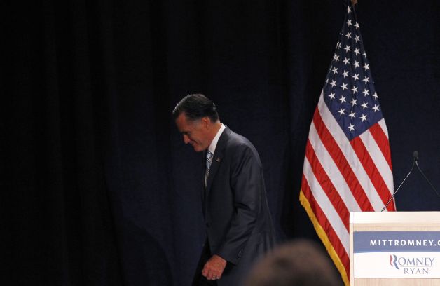 Mitt Romney se repliază după seria de gafe