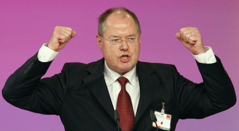 Peer Steinbruck, viitorul contracandidat al Angelei Merkel la alegerile din 2013