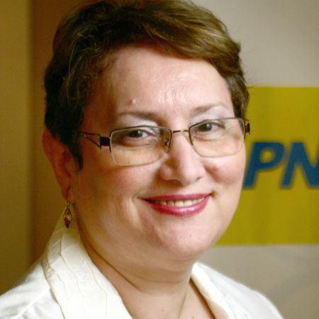 Renate Weber (PNL): Comisarul european pe Justiţie foloseşte România drept trambulină