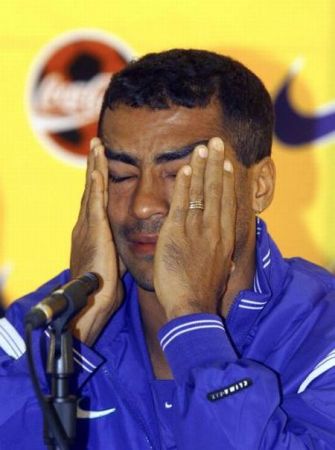 Romario nu-l mai suportă pe Menezes