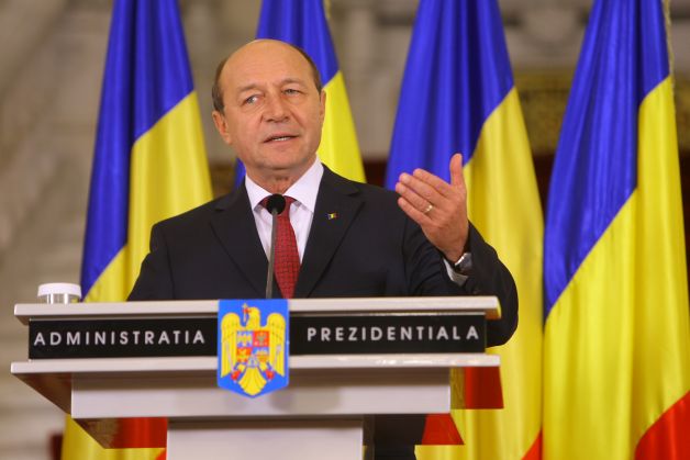 Traian Băsescu a discutat cu Mugur Isărescu despre aderarea României la zona euro în 2015