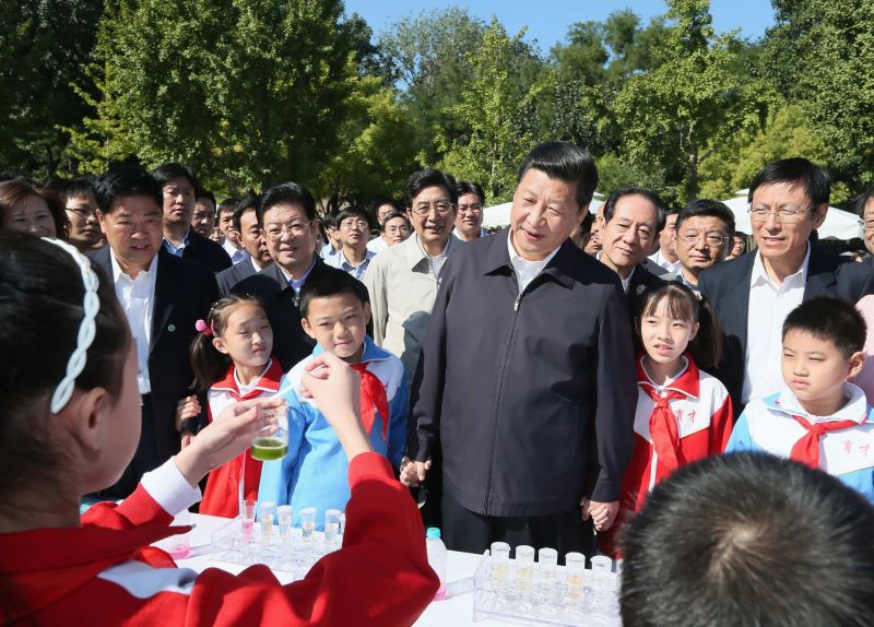 Vicepreşedintele chinez Xi Jinping apare în public, după două săptămâni de speculaţii legate de starea sa de sănătate