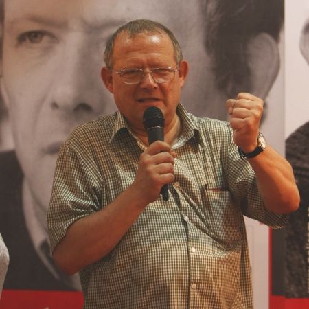 Adam Michnik susţine actuala echipă a ICR Varşovia