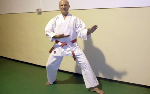 Antrenorul de karate pedofil a fost condamnat la 12 ani. Are de achitat şi daune uriaşe. Sentinţa s-a dat în timp record