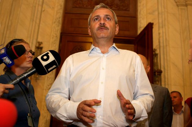 Baronul voturilor vrea imunitate. Liviu Dragnea renunţă la Consiliul Judeţean Teleorman pentru Parlament