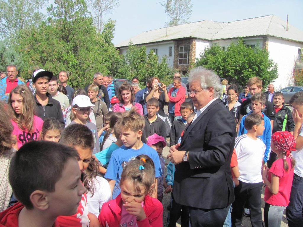 La cules de struguri. La Sâmbureşti