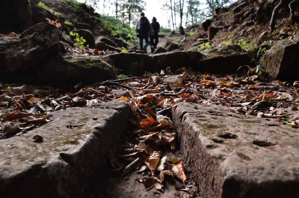 Piatra Roşie, cetatea ASCUNSĂ a dacilor | FOTOREPORTAJ