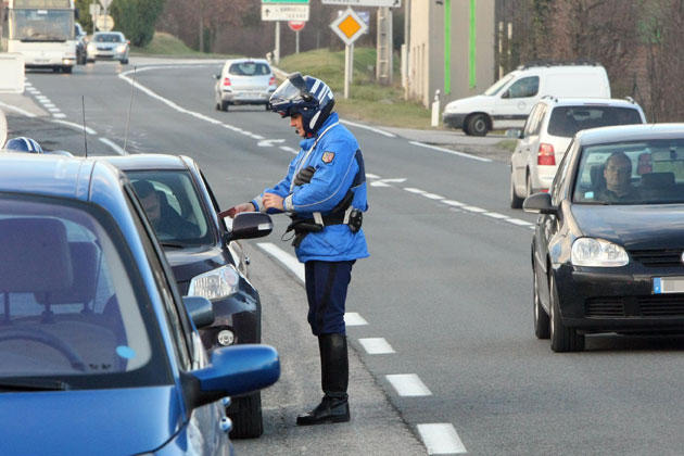 3.000 de ?oferi vitezomani, amenda?i în patru zile