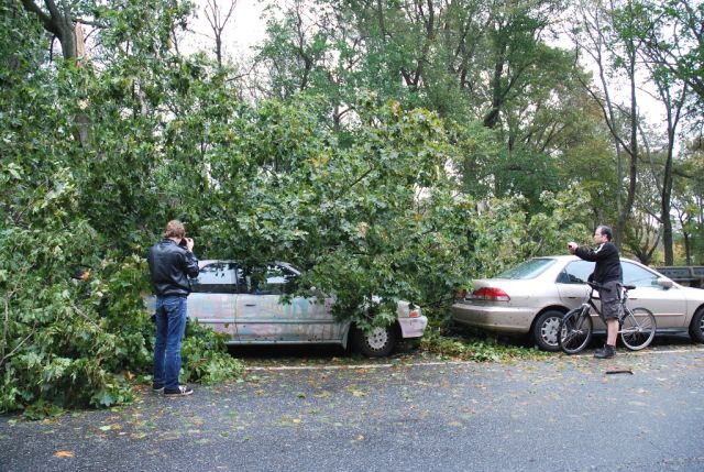 ANCHETĂ la New York. Majorările nejustificate de preţ în urma uraganului Sandy, în atenţia procurorilor