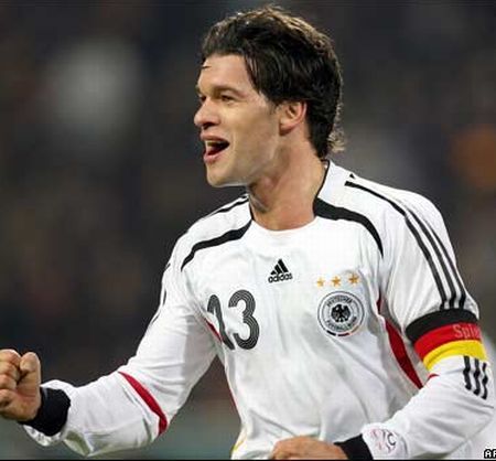 Ballack a găsit o scuză penibilă ca să nu plătească o amendă!